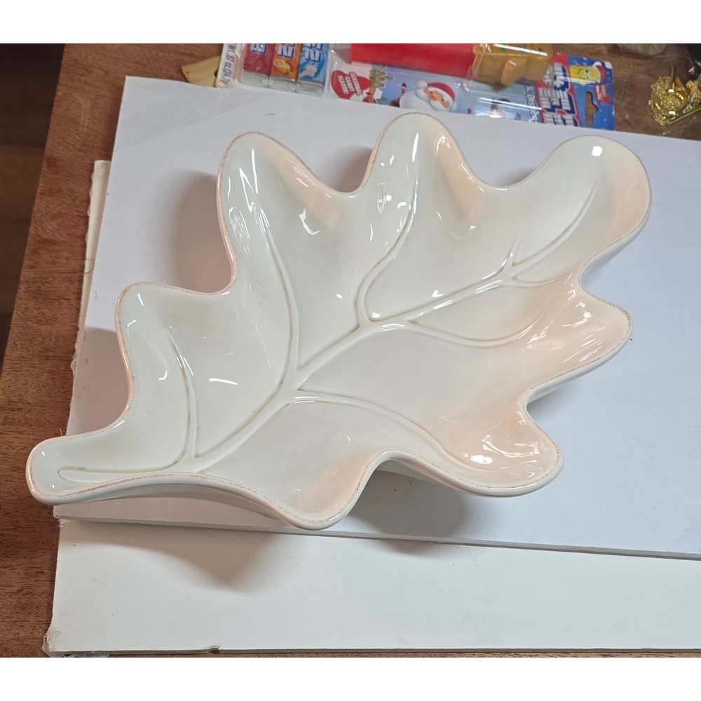 Victoria Cream Ceramic Oak Leaf Serving Platter Dish Microwave Dishwasher Safe